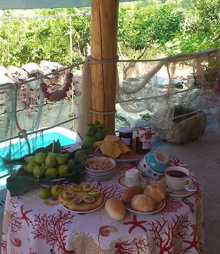 Alojamento de Acomodação e Pequeno-almoço Al Melograno Belmonte Calabro